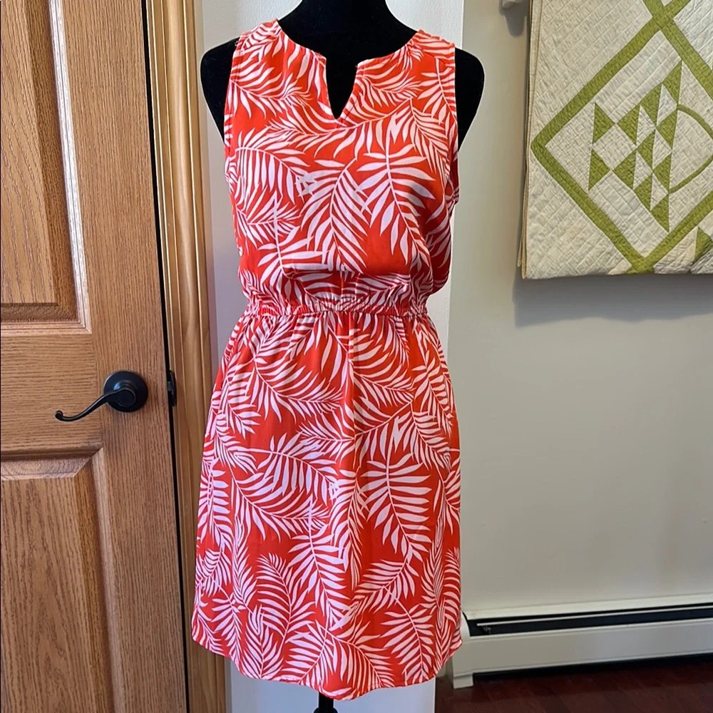 41 Hawthorn Orange and White Leaf Print Dress - Picture 2 of 9